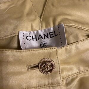 CHANEL Pale Yellow/Gold Pant with Signature CC Button